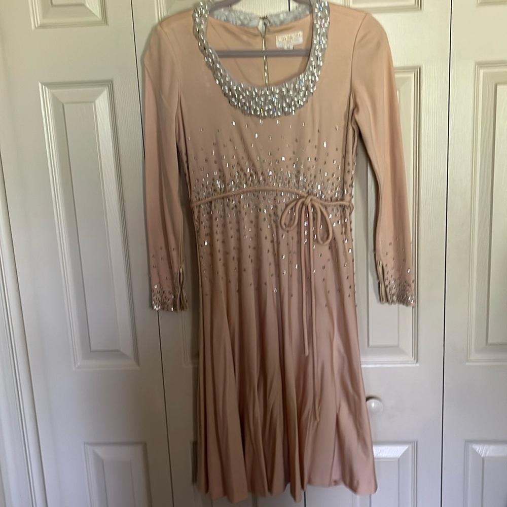 VICTORIA ROYAL LTD GOWN SIZE 10